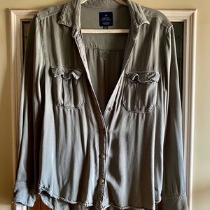 AMERICAN EAGLE vintage boyfriend button-up shirt